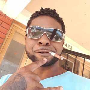 Meet your Posher, Dmarcus